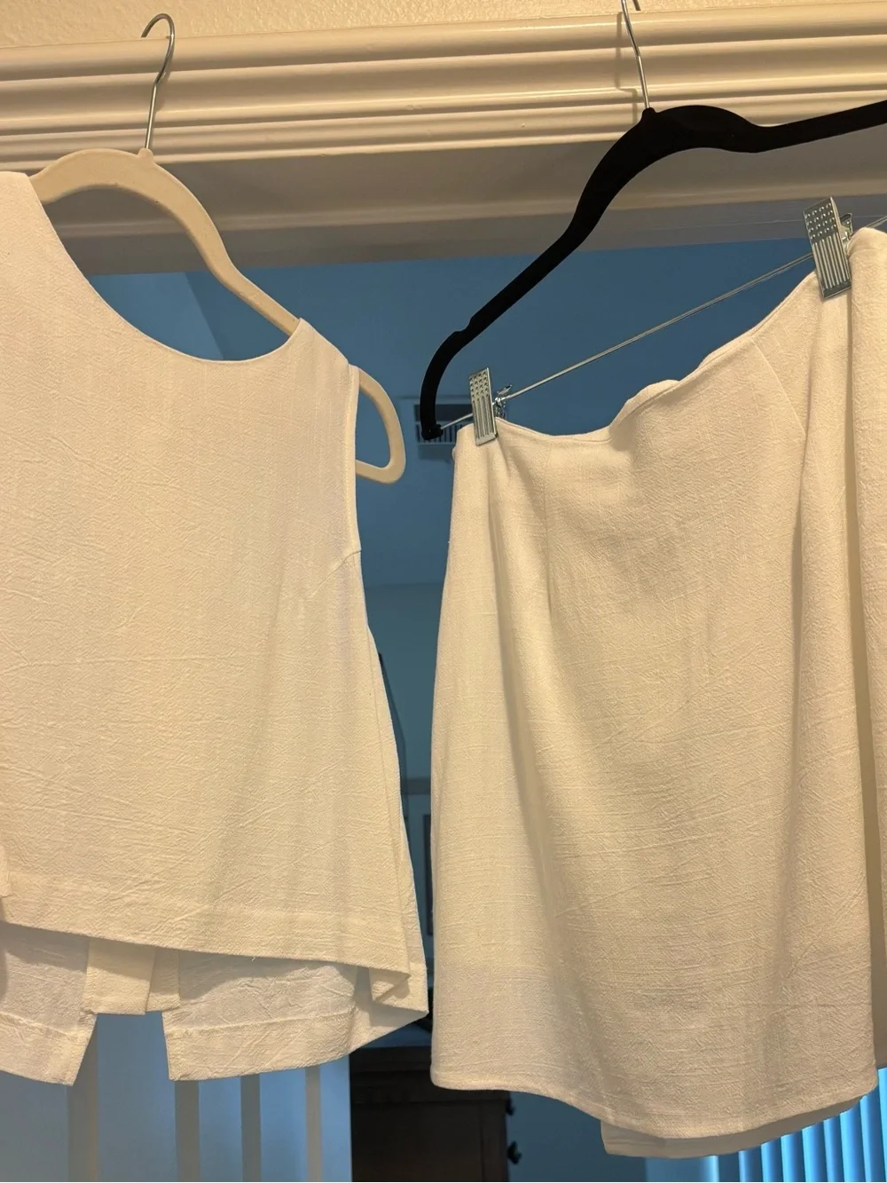 NWT Sleeveless White Button-Front Top (XS) and Matching Skirt (S) - Picture 6 of 6